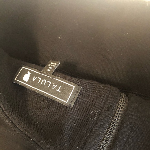 Aritzia High waisted black skirt - Picture 3 of 3